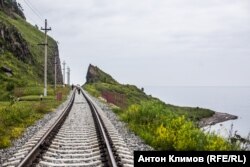 Кругобайкальская железная дорога, для прокладки путей кусок склона вырезали