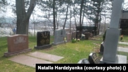 Беларуская частка на Riverside Cemetery ў Кліўлэндзе, Агаё, ЗША