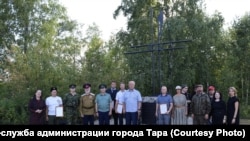 Памятный знак, установленный к 300-летию Тарского бунта