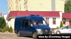 Меркаваны рэанімабіль, які абслугоўваў Аляксандра Лукашэнку падчас ягонай прамовы 22 чэрвеня 2021 году ў Берасьцейскай крэпасьці.