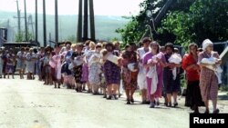 Буденновск, 14 июня 1995 года, архивное фото