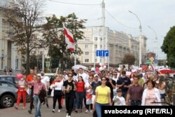 Аляксандар Царук (крайні зьлева) на адной з акцыяў пратэсту ў Магілёве